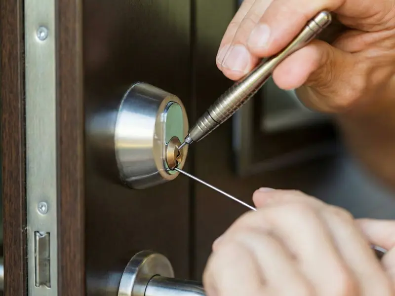 Abertura de porta em Jacareí