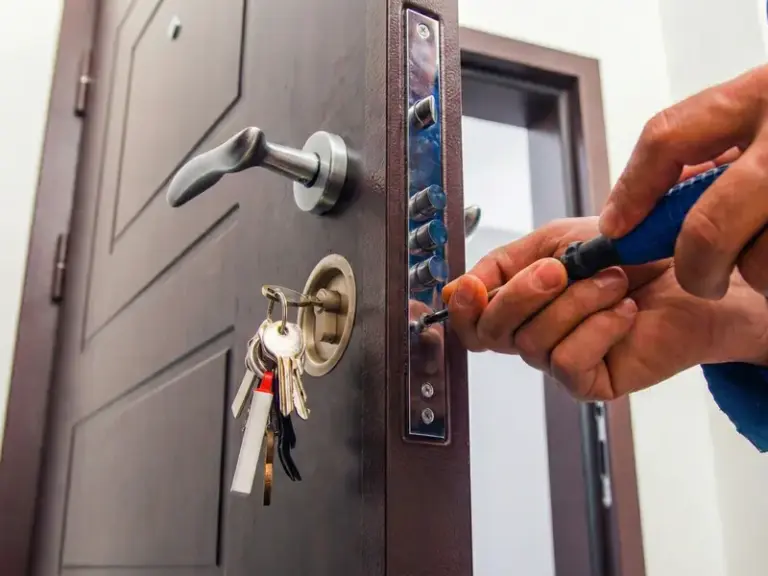 Porta blindada em Jacareí